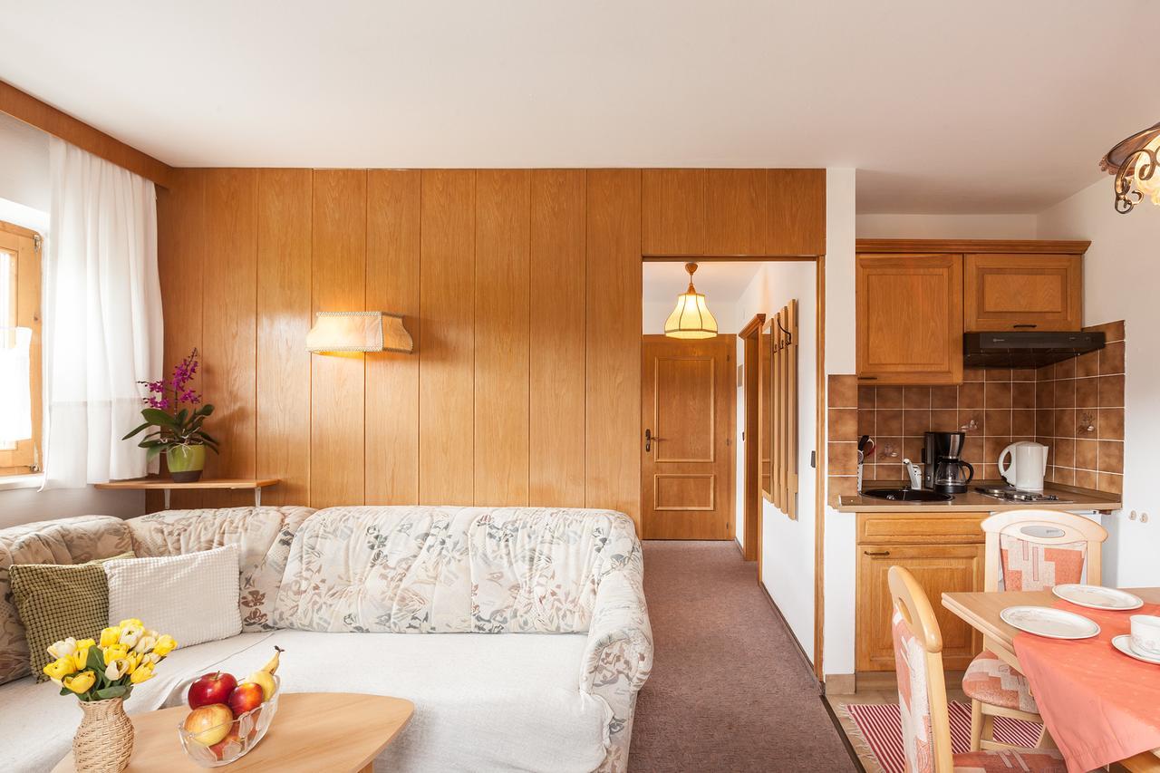 Haus Bergesblick Apartment Leutasch Bagian luar foto